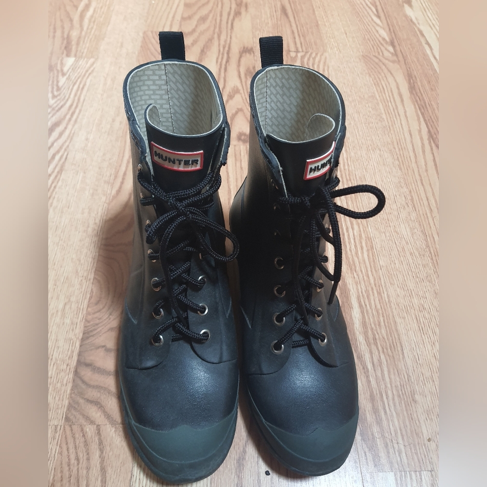 Hunter lace up boots